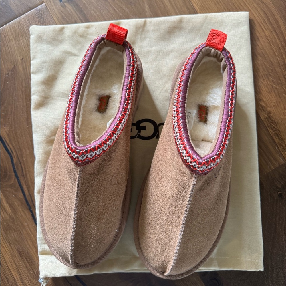 UGG Chestnut Suede Cozy Slip-On Slippers with Red Trim